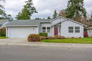 featured image of 1772 Sw 16th Ave