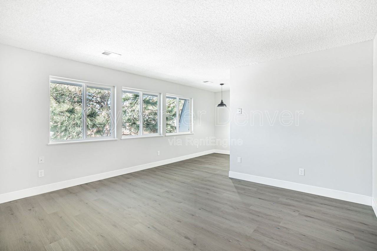 602 South St #A - Photo 2 of 18