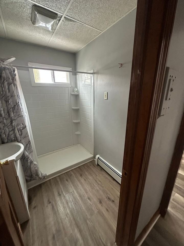 43 Prospect St - Photo 2 of 15