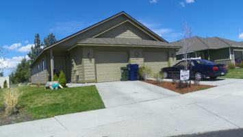 featured image of 2358 Ne Mary Rose Pl