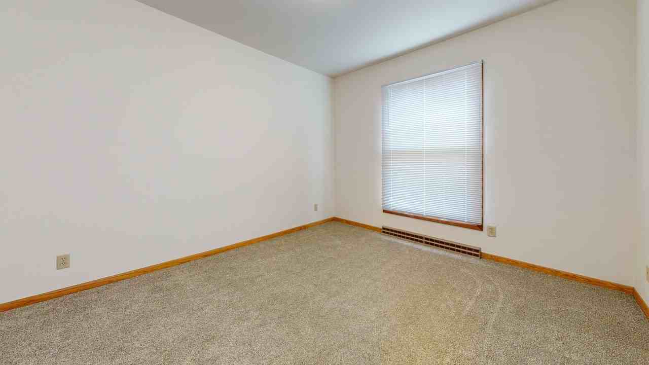 Thomas Drive Apartments - Photo 4 of 6