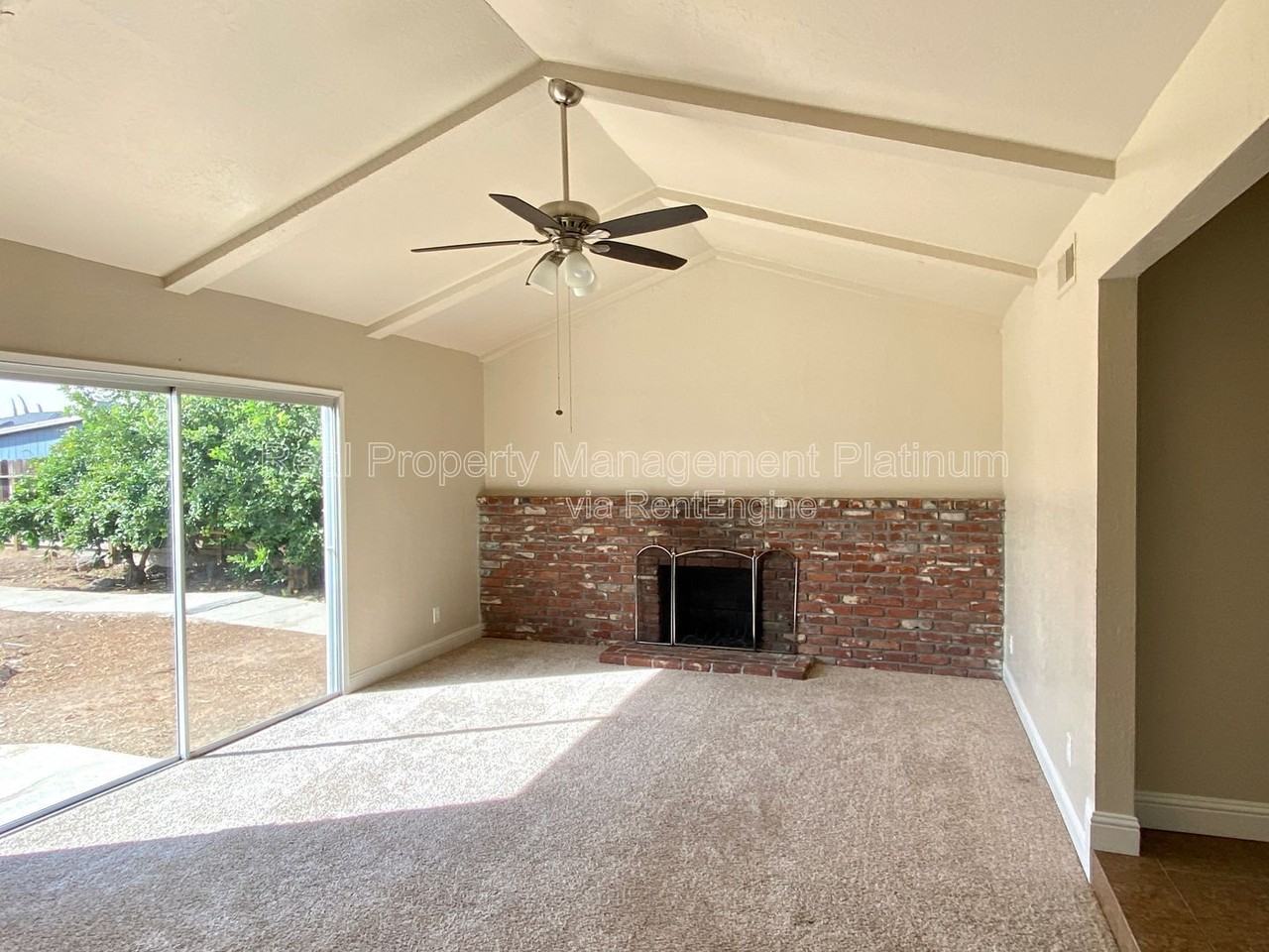 20 W Gettysburg Ave - Photo 2 of 19