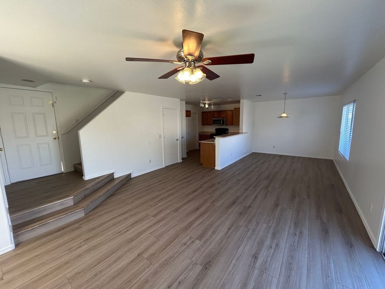 12006 W Aster Dr - Photo 4 of 16