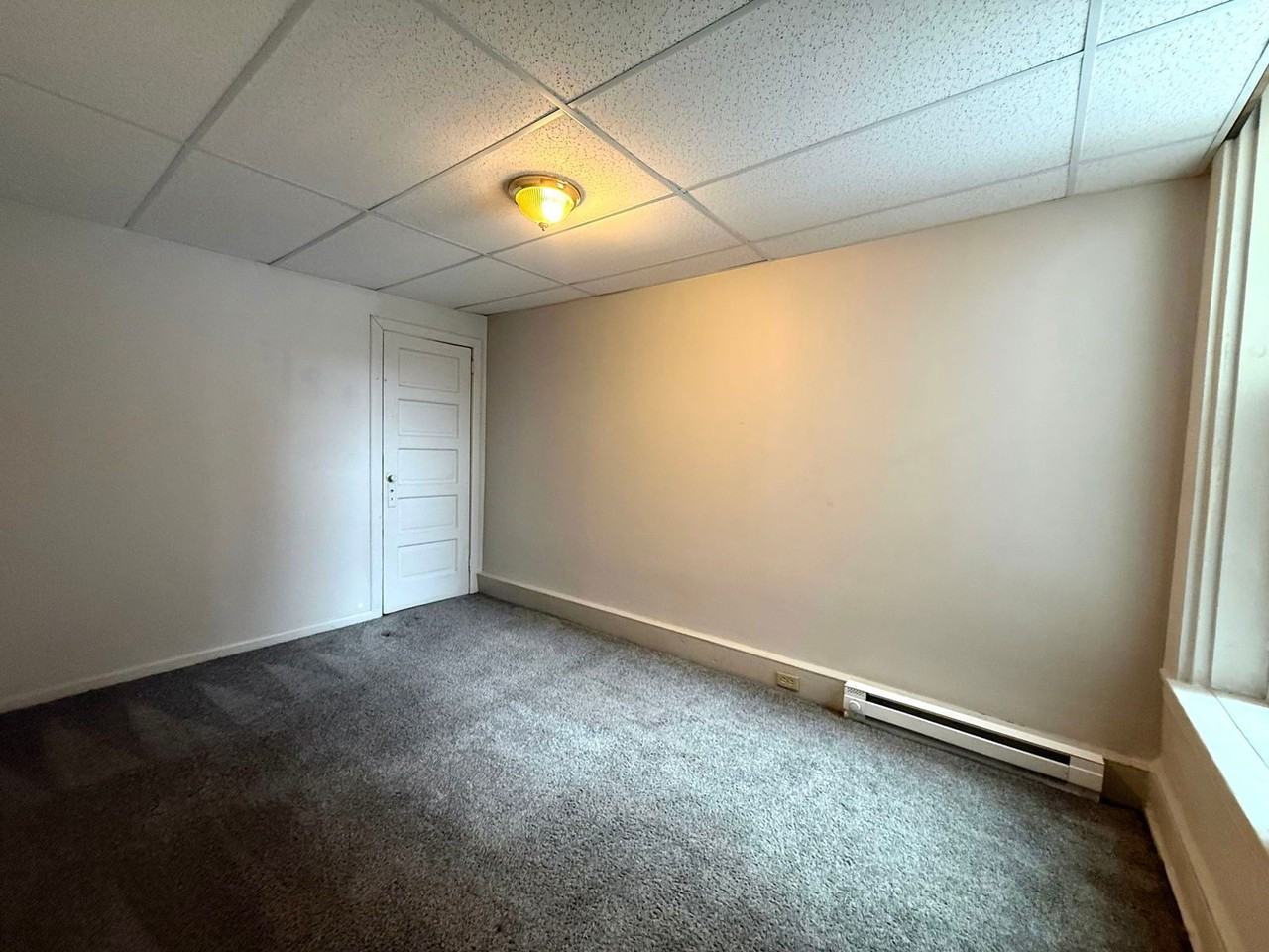 242 S Queen St #1 - Photo 4 of 15