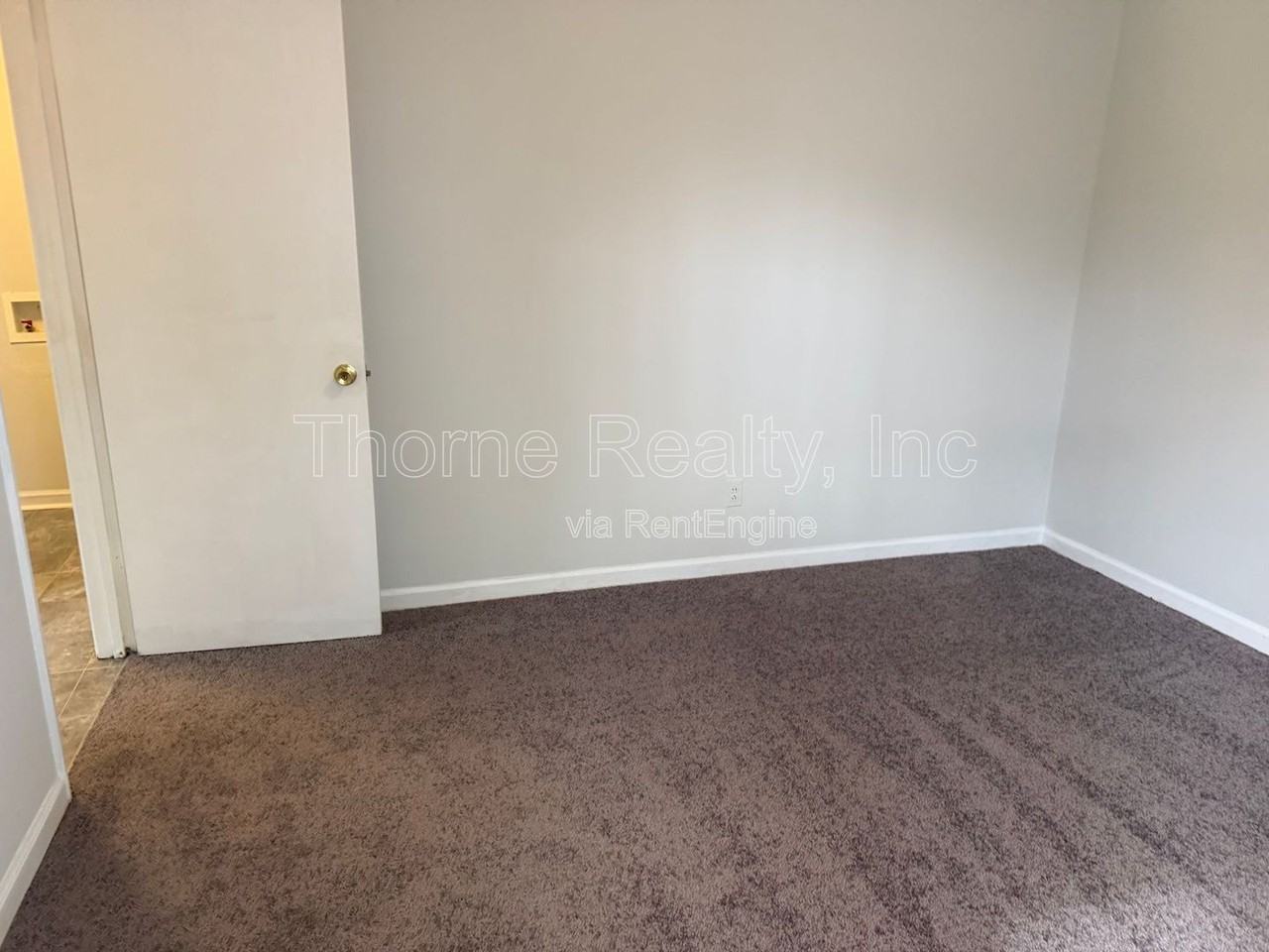 1143 Williford St - Photo 7 of 10