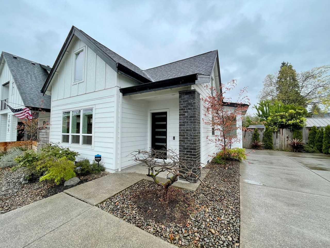 7686 Se Overland St - Photo 4 of 32