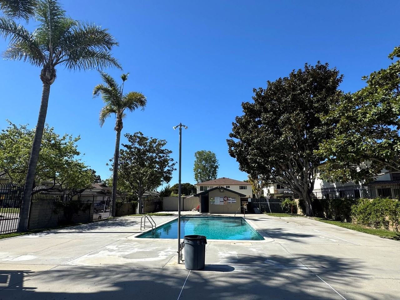 5112 Shenandoah St - Photo 3 of 3