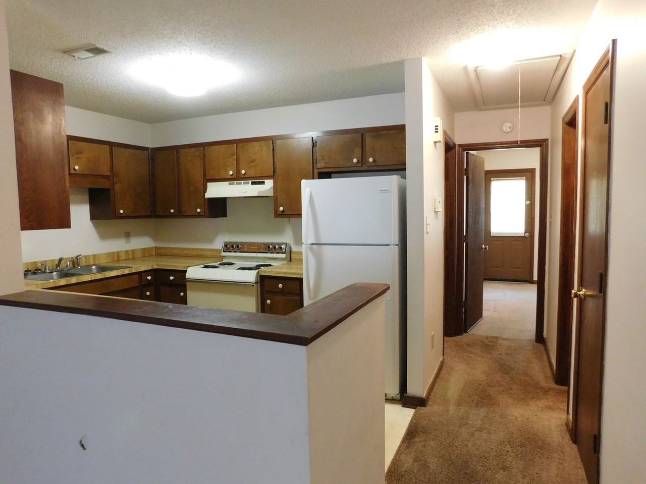 1542 College Way - Photo 7 of 17