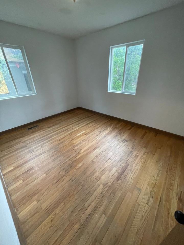 935 E Vermijo Ave - Photo 3 of 10