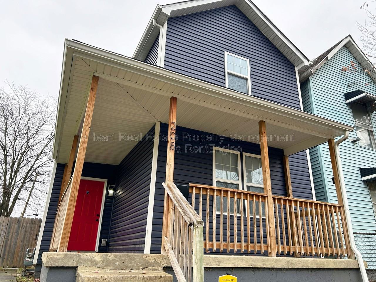 208 N Guilford Ave - Photo 3 of 37