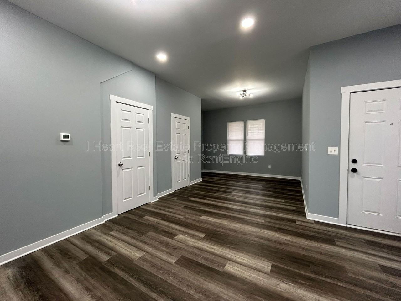 208 N Guilford Ave - Photo 6 of 37