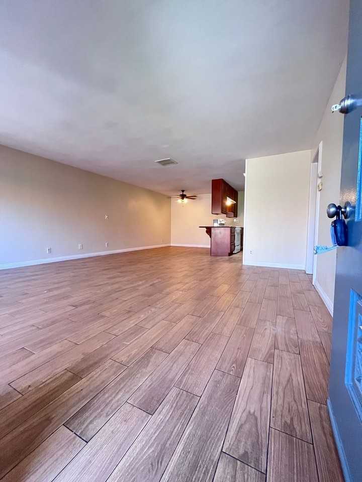 23471 Via Jacinto - Photo 3 of 29