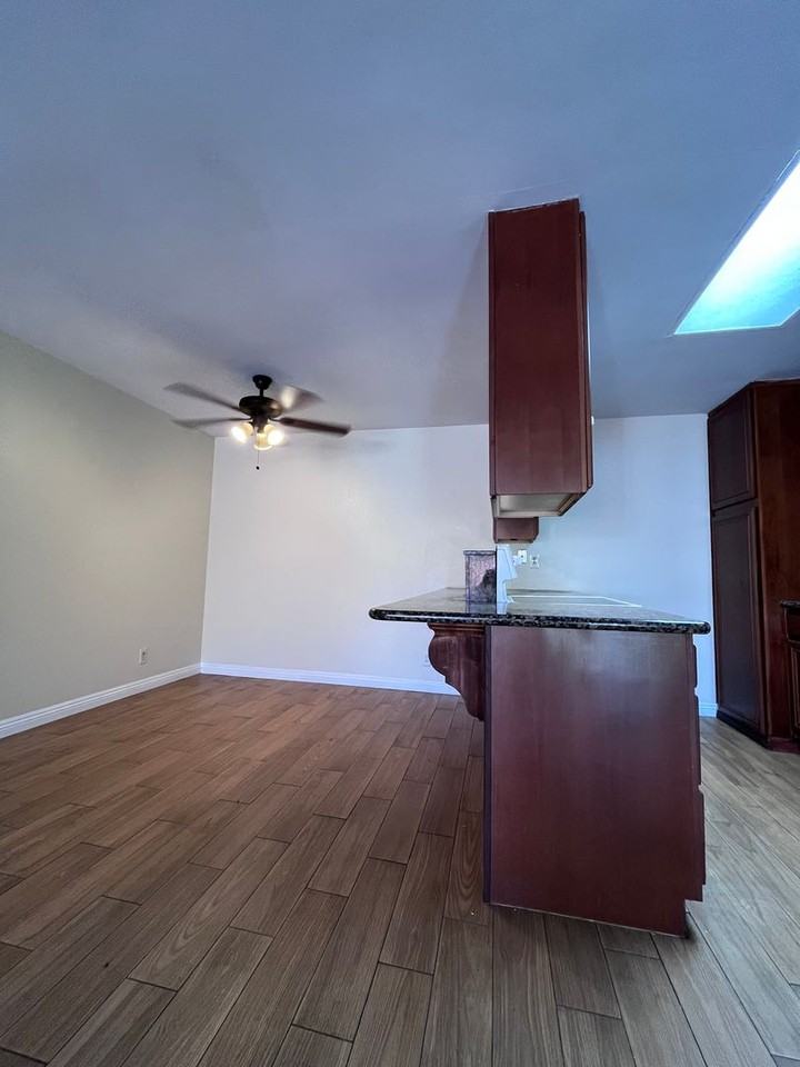 23471 Via Jacinto - Photo 6 of 29