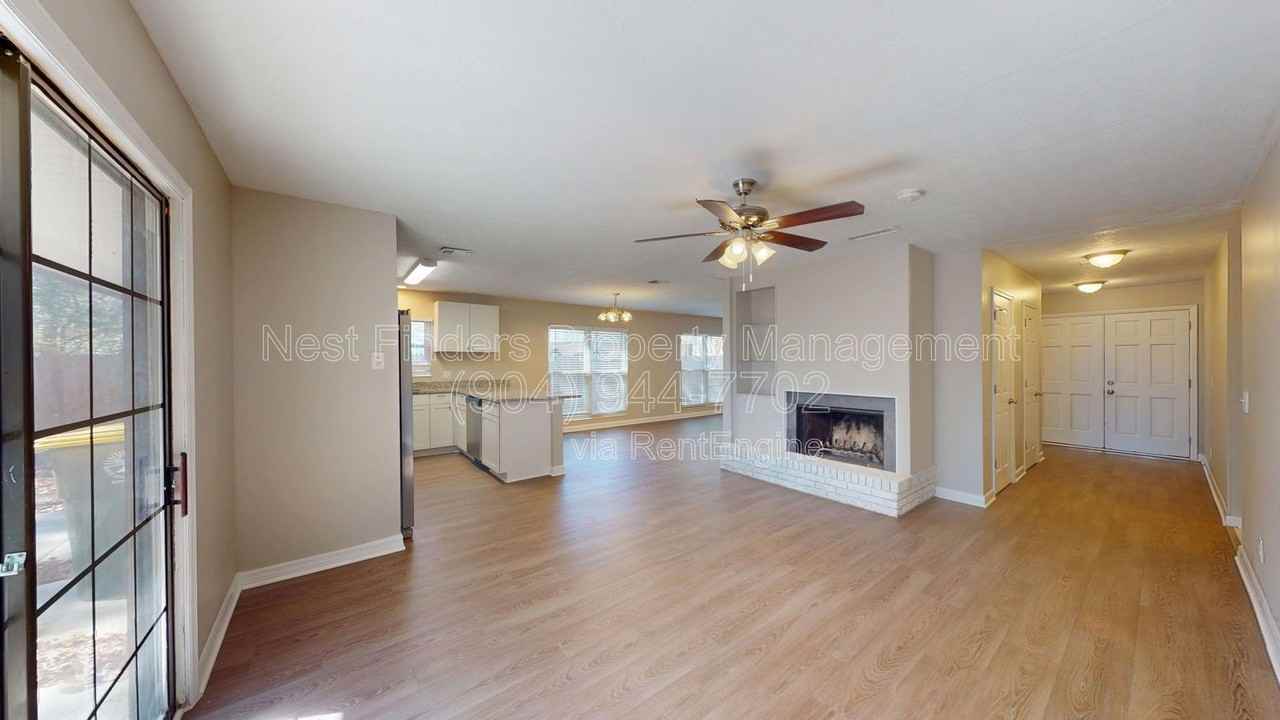 3336 Cypresswood Dr S - Photo 3 of 23