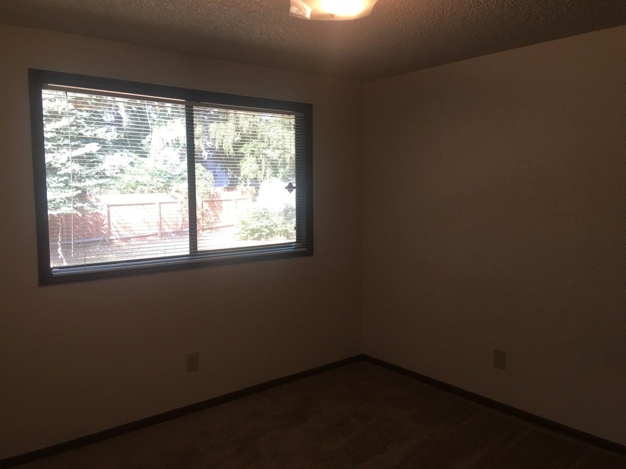 14306 Ne 14th Cir - Photo 7 of 9