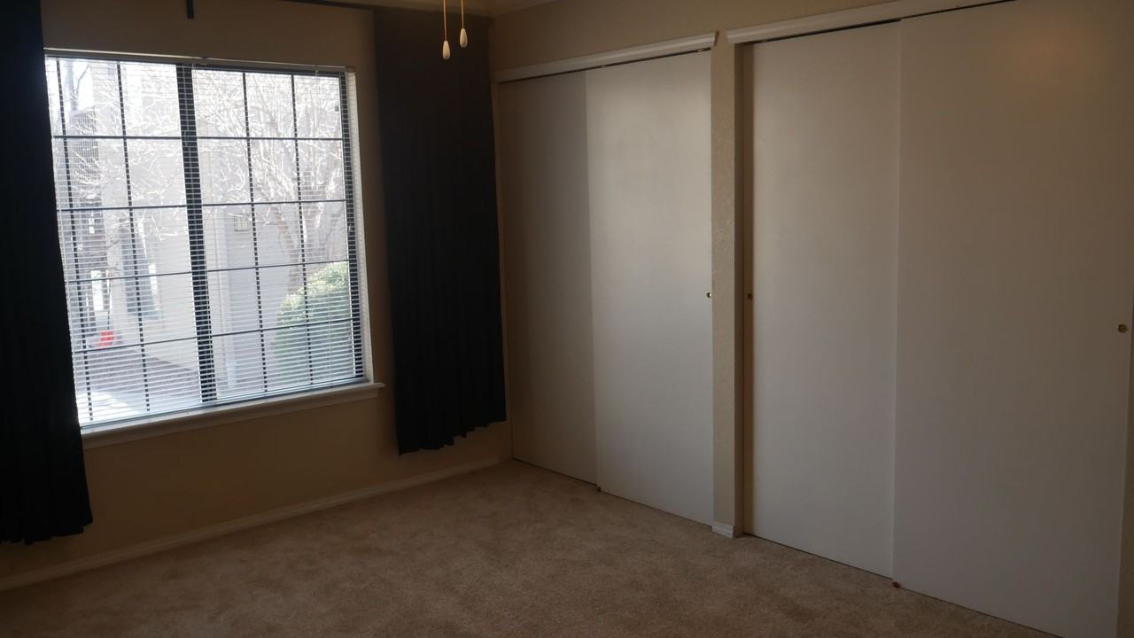 2122 Denton Grv #103 - Photo 7 of 8