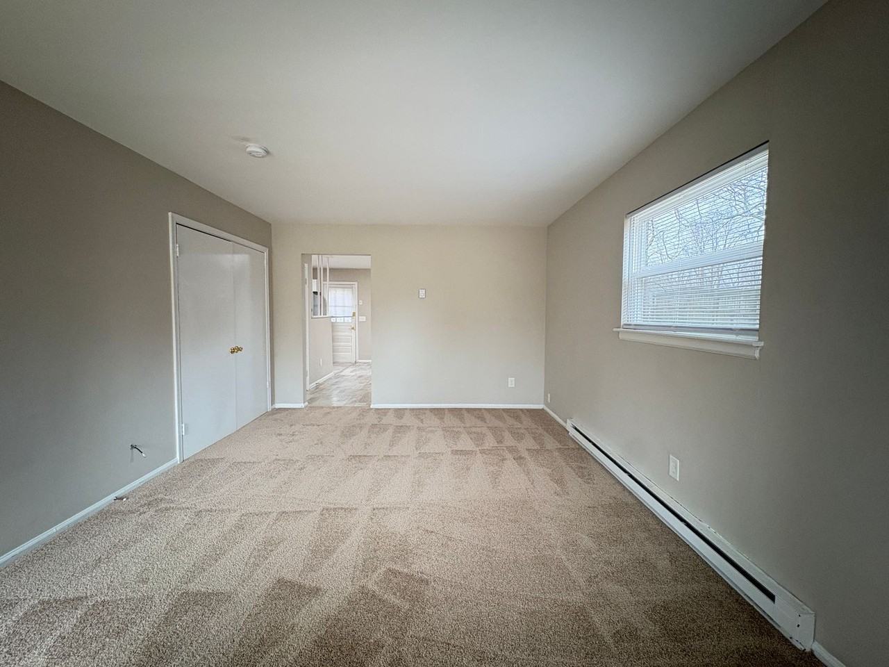 3125 Kilkenny Ave - Photo 2 of 14