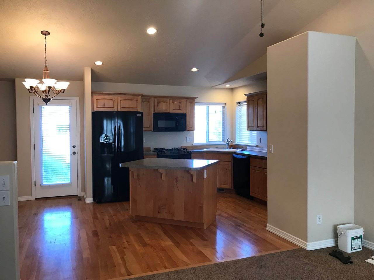 1807 Nw Jackpine Ave - Photo 2 of 18