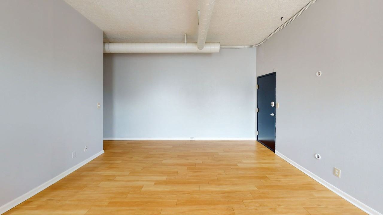 1506 William Howard Taft Rd #5 - Photo 5 of 11