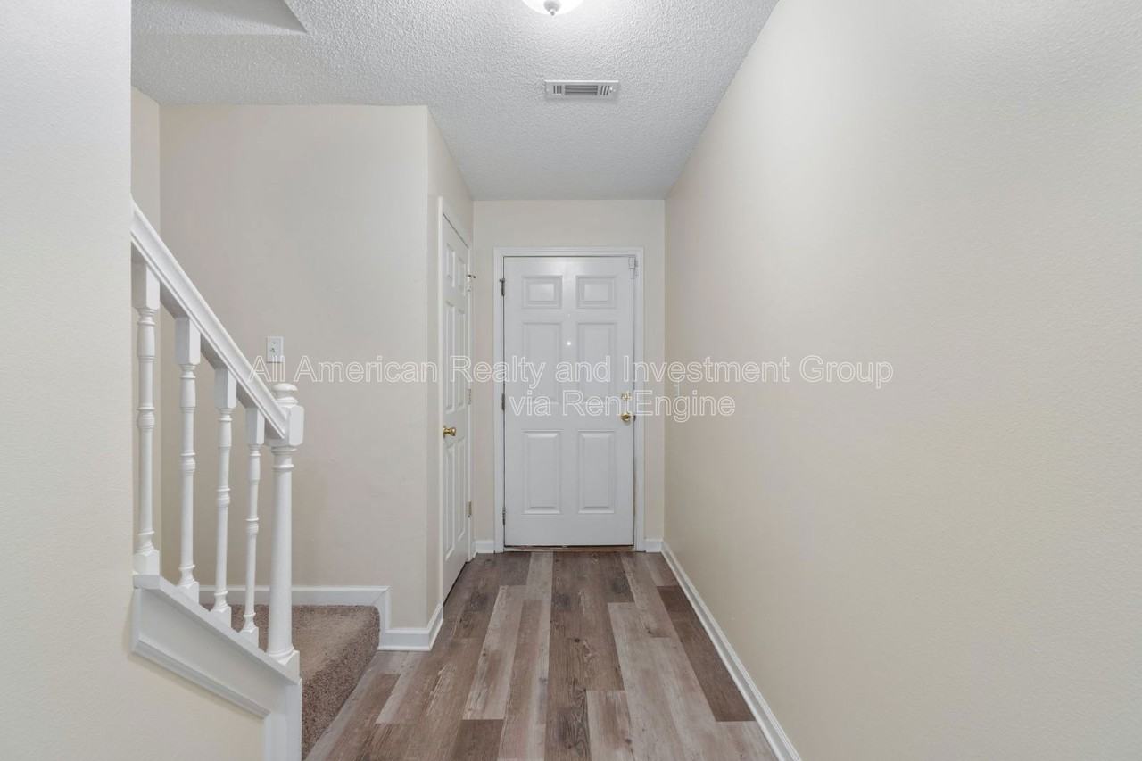 416 Crooked Pine Trl - Photo 3 of 31
