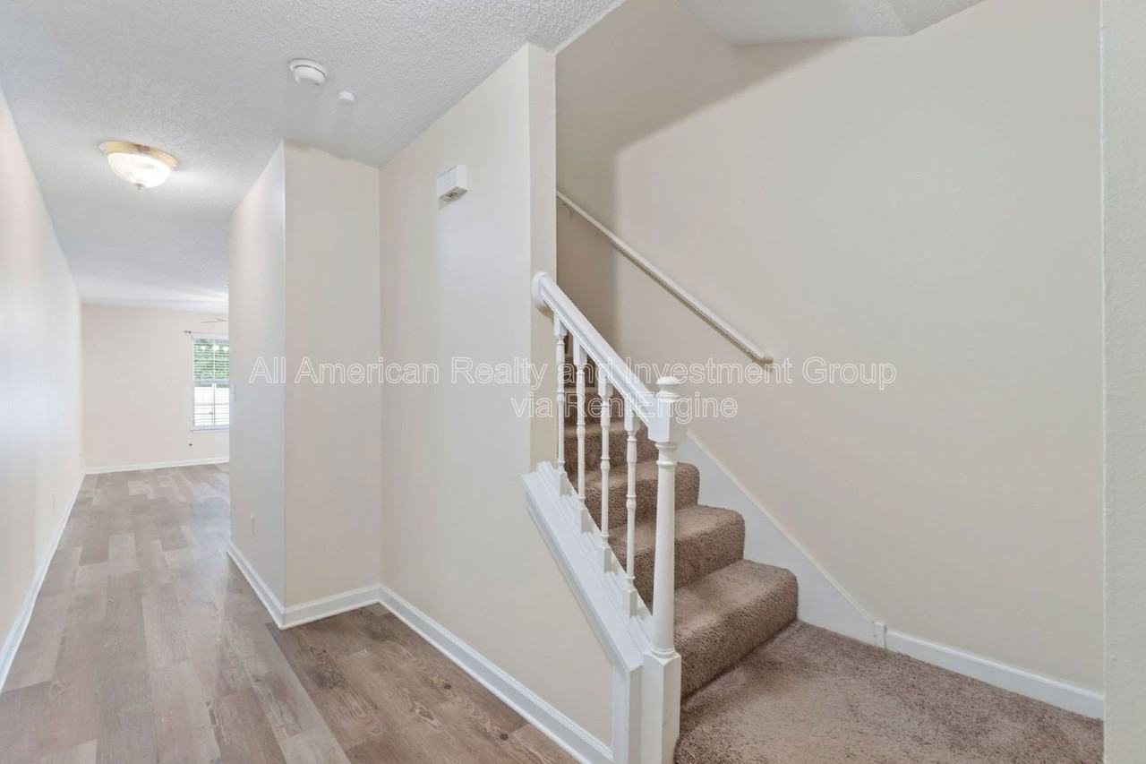 416 Crooked Pine Trl - Photo 4 of 31