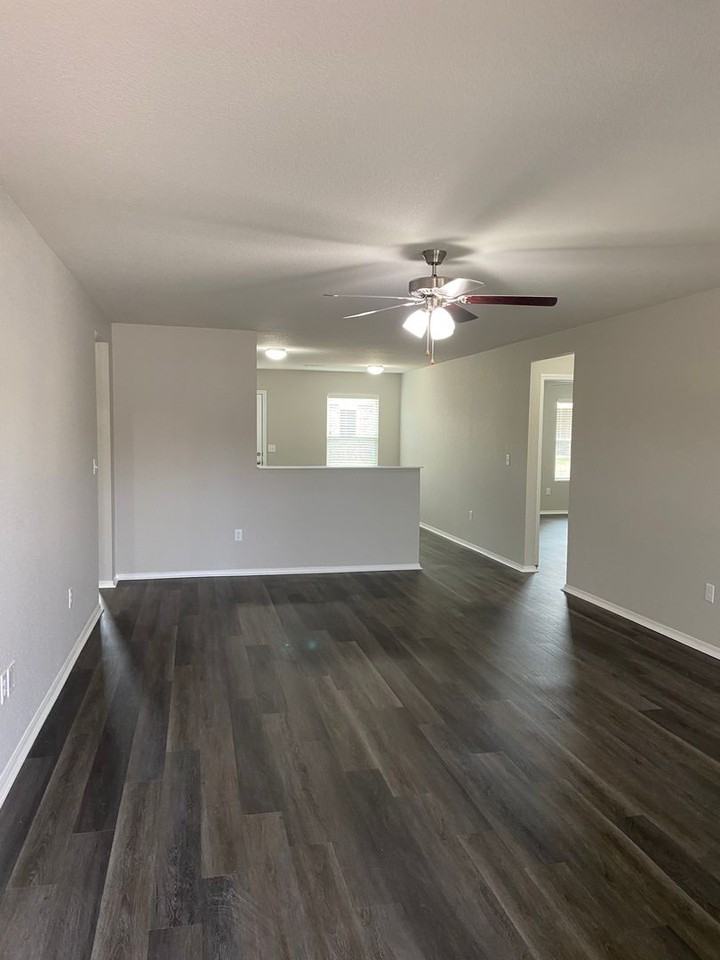 1725 Ryder St - Photo 5 of 20