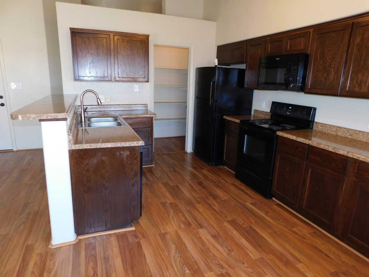 7684 E 40th Pl - Photo 7 of 20