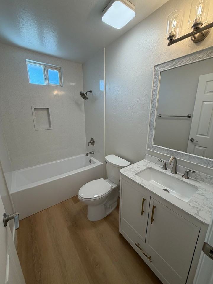 58 Salisbury Dr - Photo 7 of 13