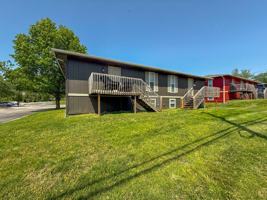 featured image of 1015 W Ash St