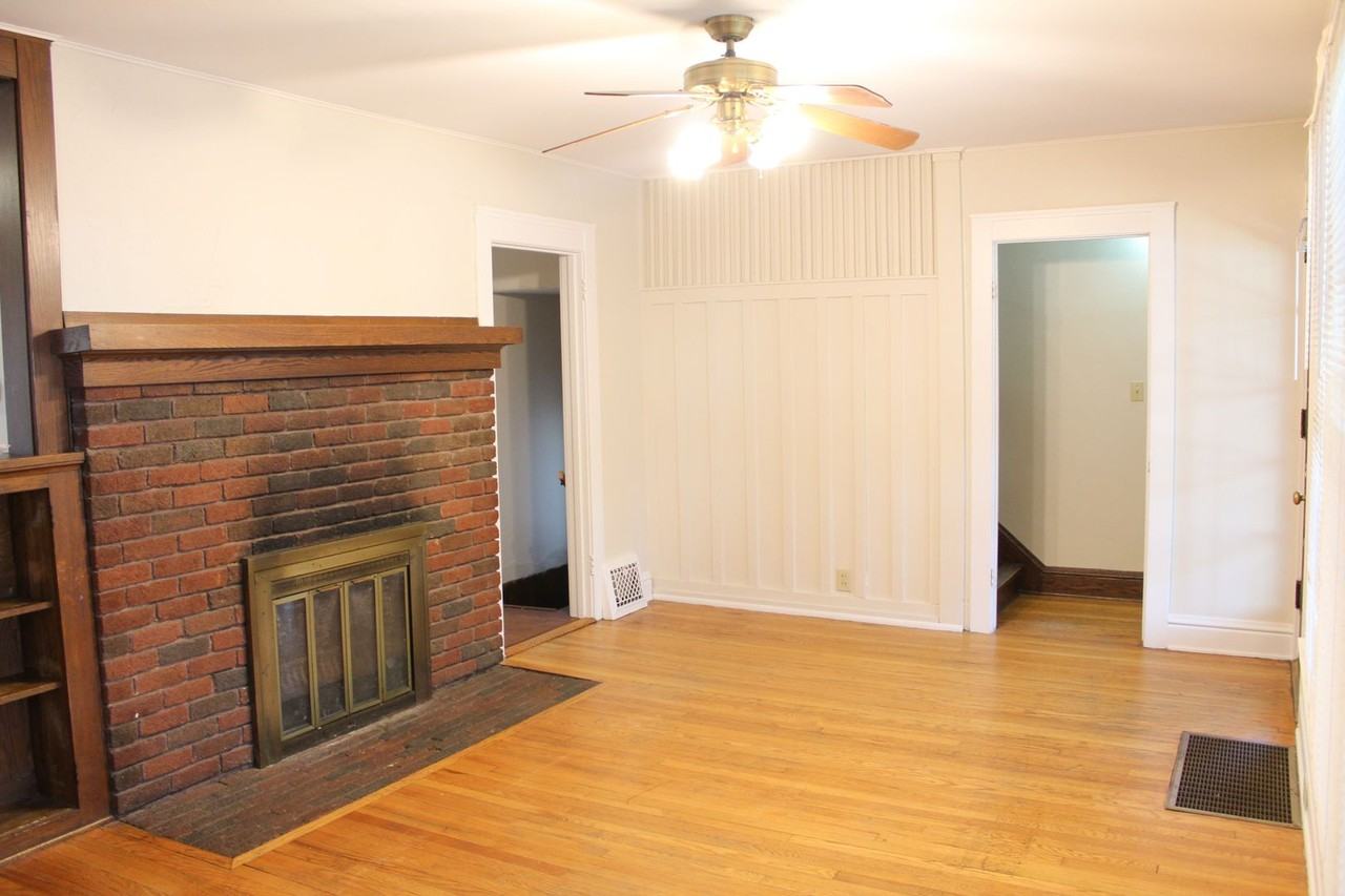 1127 Drake St - Photo 7 of 31