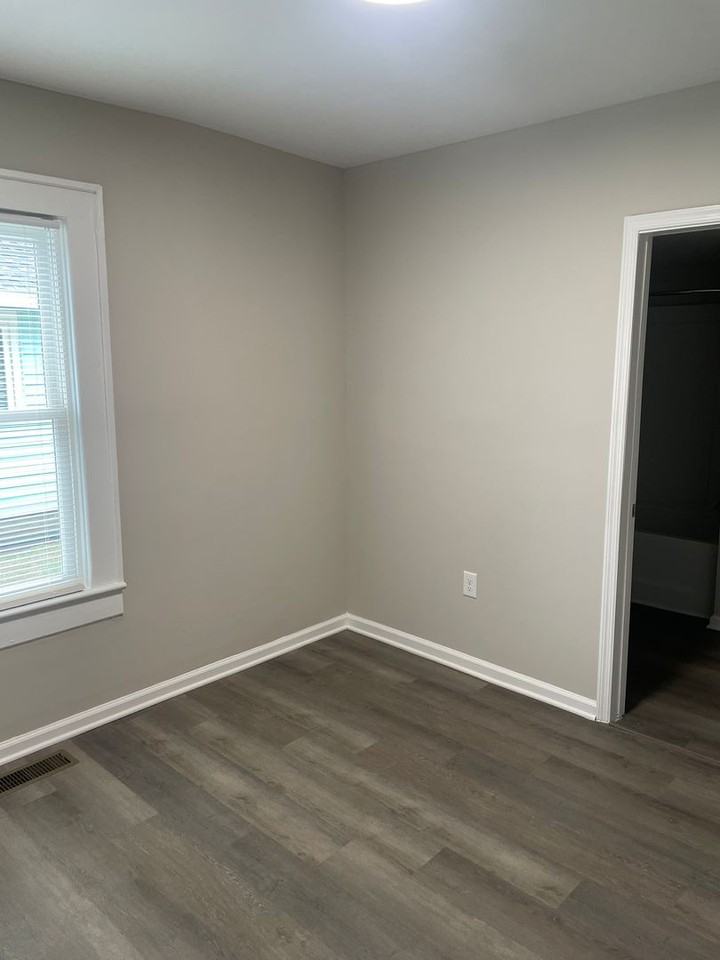 816 Efird St - Photo 6 of 13