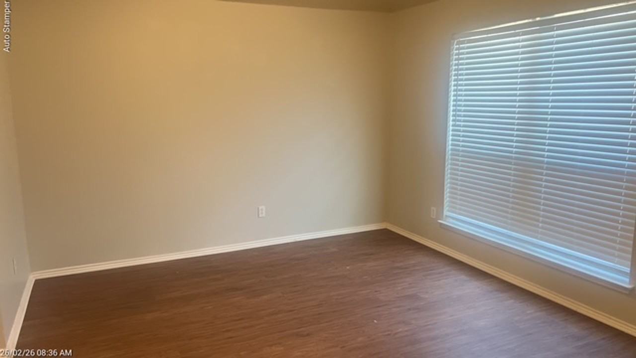 2913 Vicksburg Ln - Photo 4 of 39