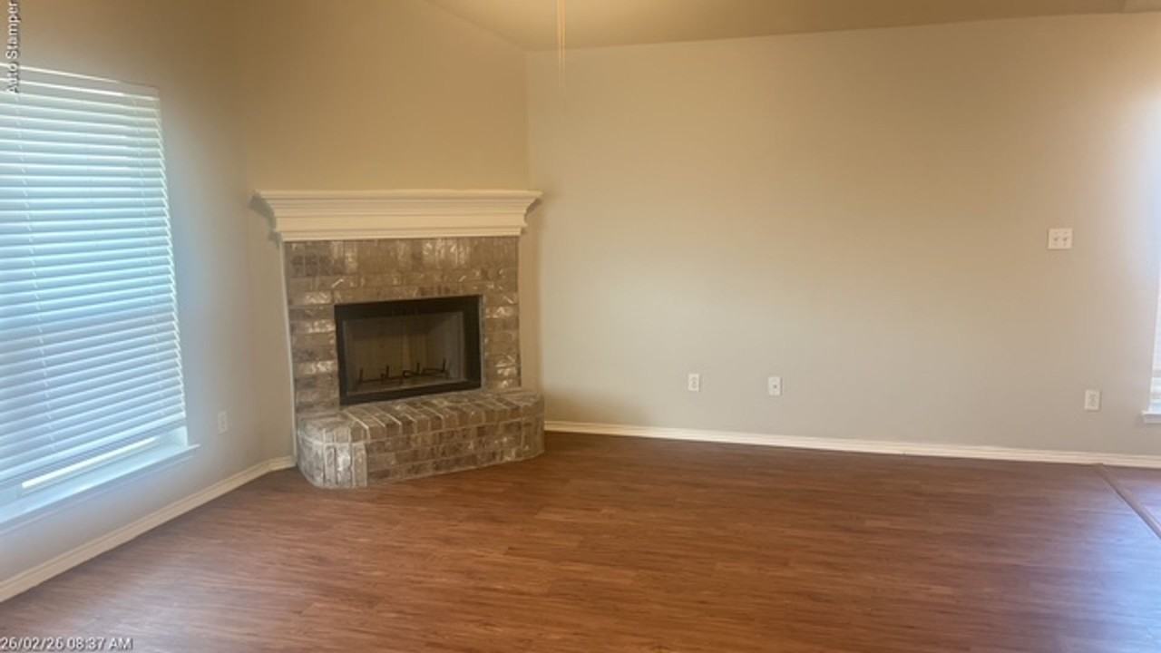 2913 Vicksburg Ln - Photo 7 of 39