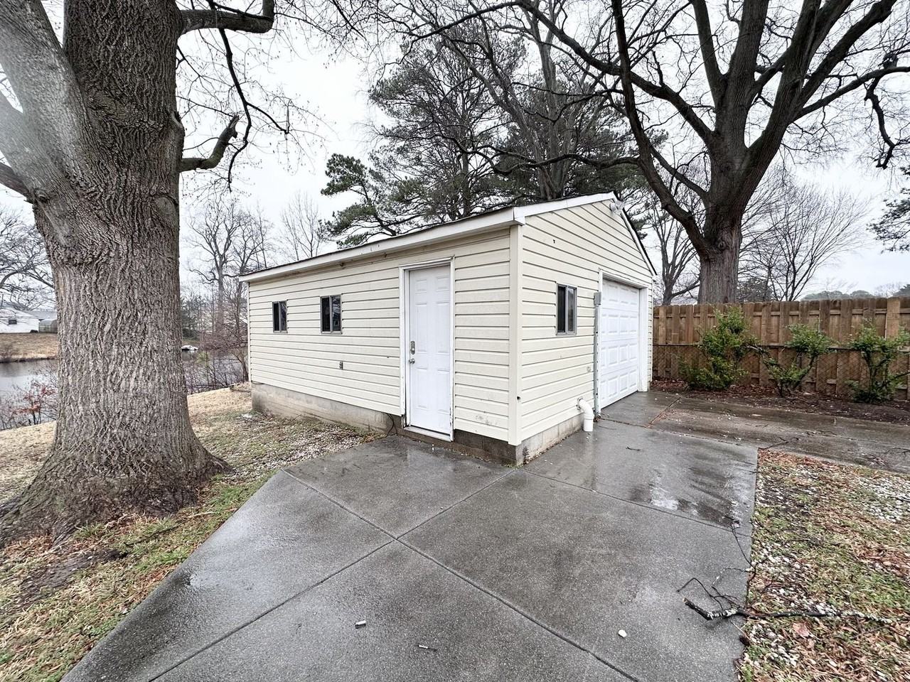 4436 Hinsdale St - Photo 6 of 24