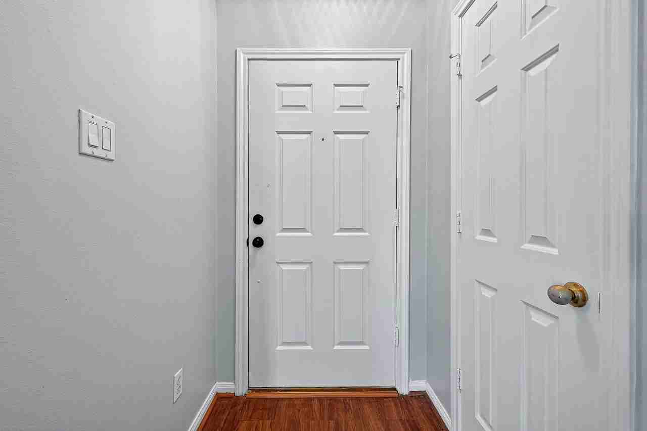 4002 Teal Run Place Ct - Photo 2 of 35