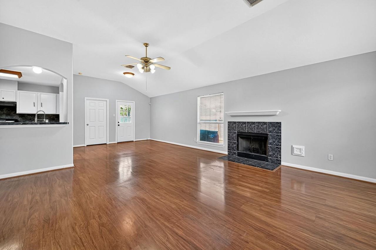 4002 Teal Run Place Ct - Photo 3 of 35