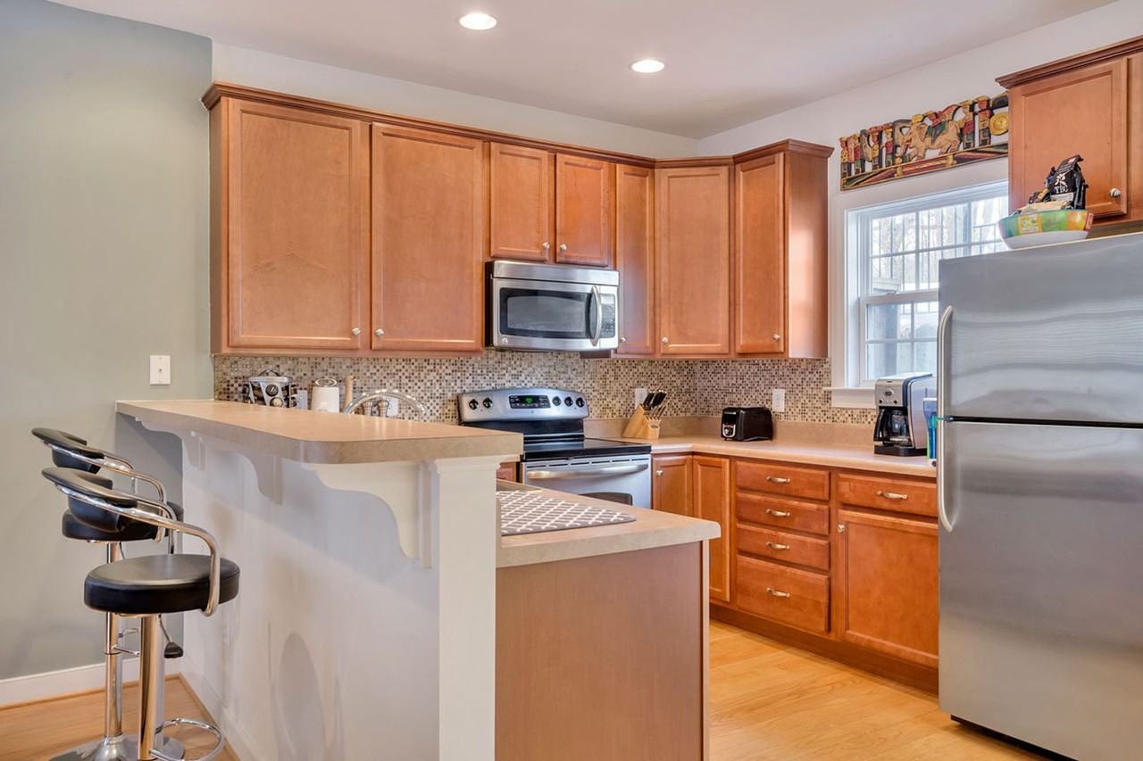 158 Brookwood Dr - Photo 3 of 11