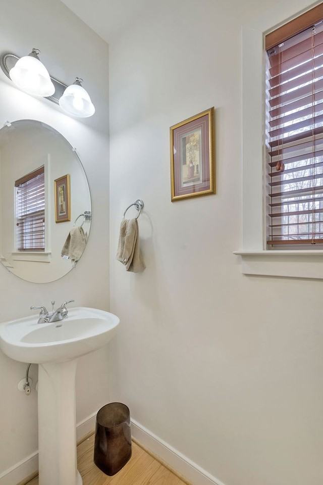 158 Brookwood Dr - Photo 5 of 12