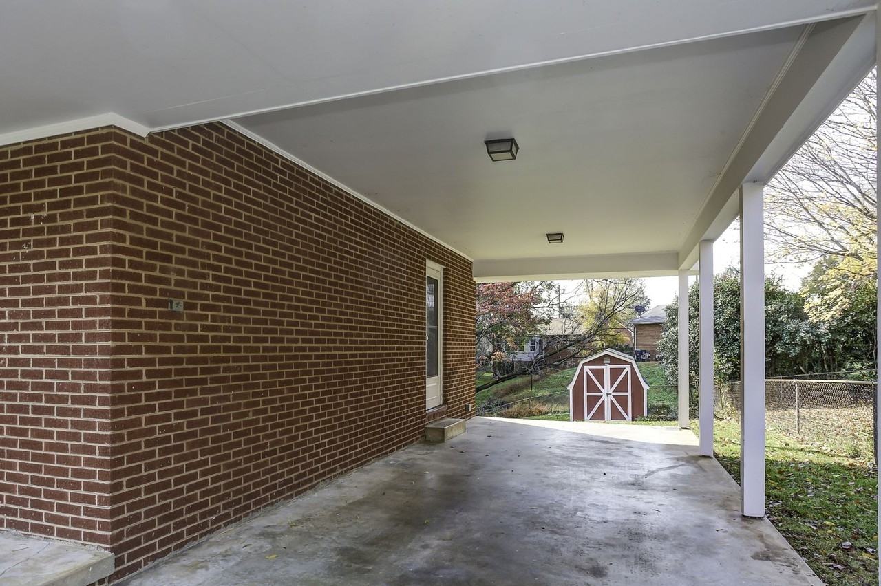 110 Shasta Ct - Photo 2 of 20