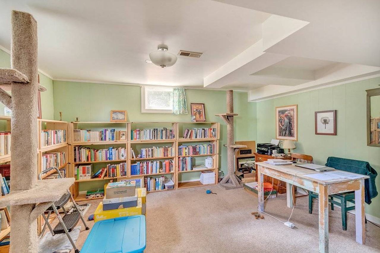 1212 Saint George Ave - Photo 3 of 13