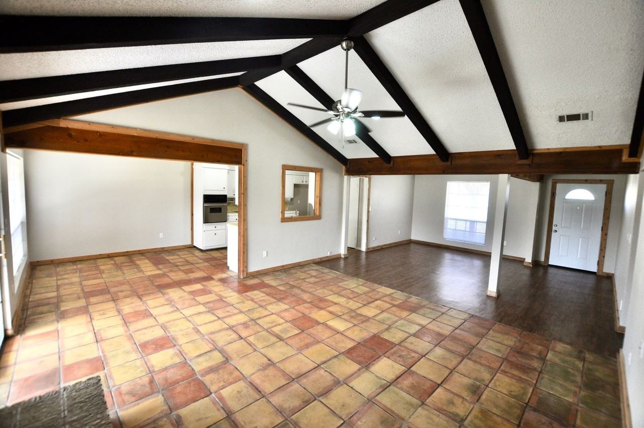 3005 Ranger Hwy - Photo 5 of 25