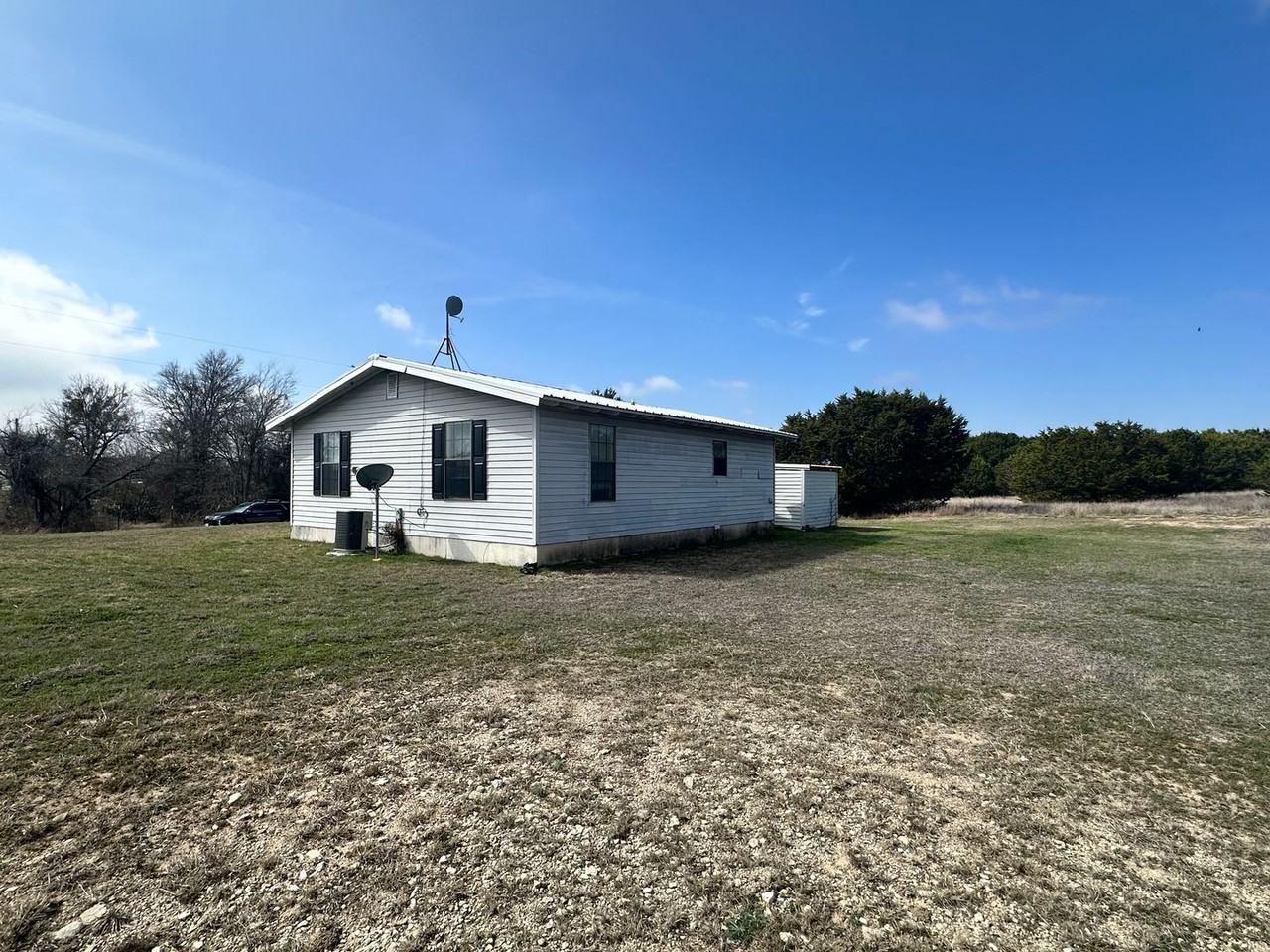 58 Haynes Rd - Photo 4 of 14