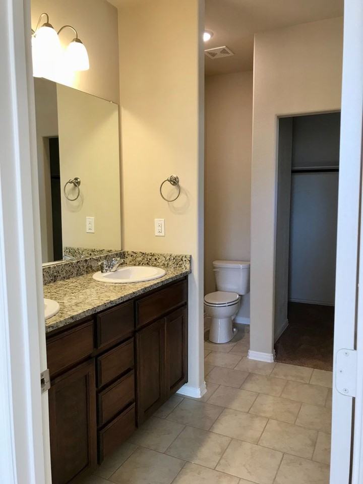 6928 Rocking L Ranch Rd - Photo 3 of 15