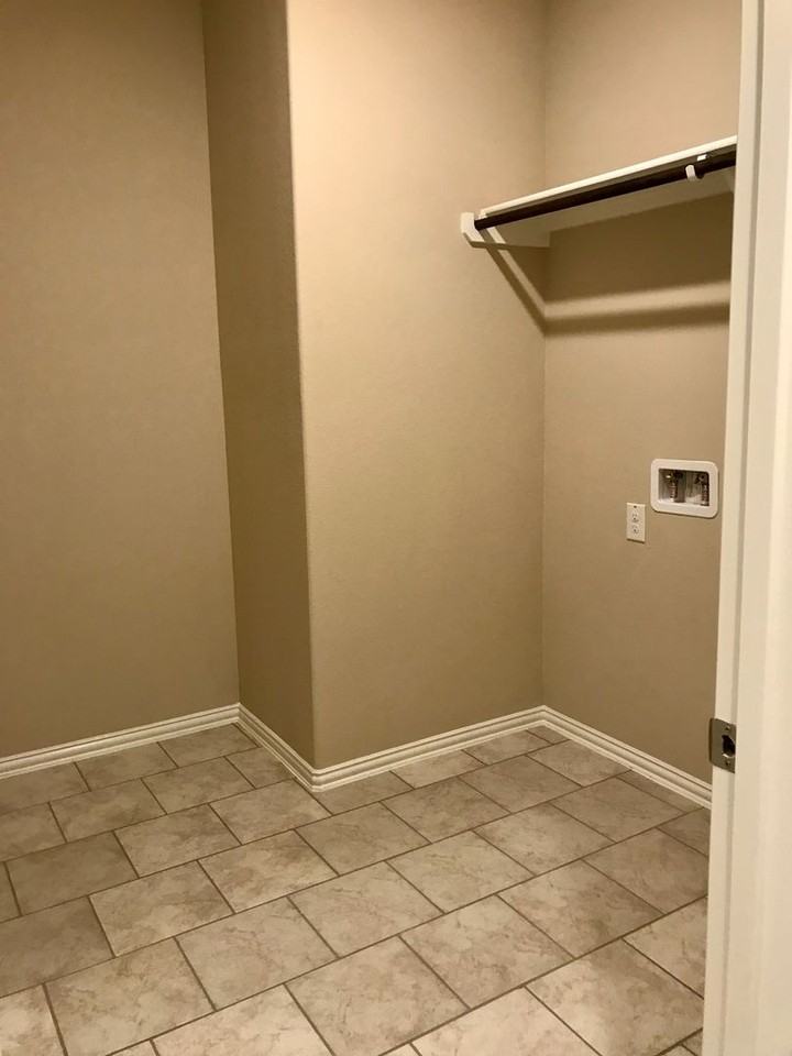 6928 Rocking L Ranch Rd - Photo 4 of 15