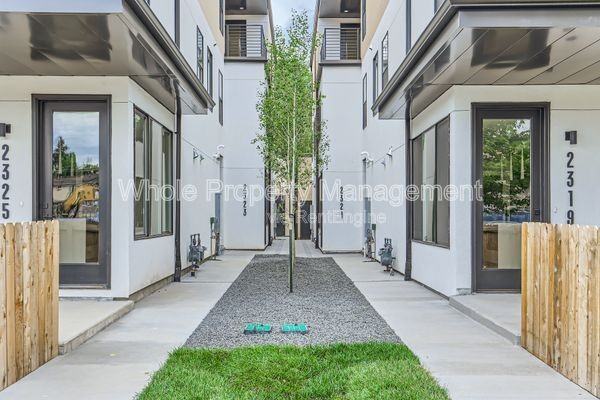 2321 S High St - Photo 3 of 28