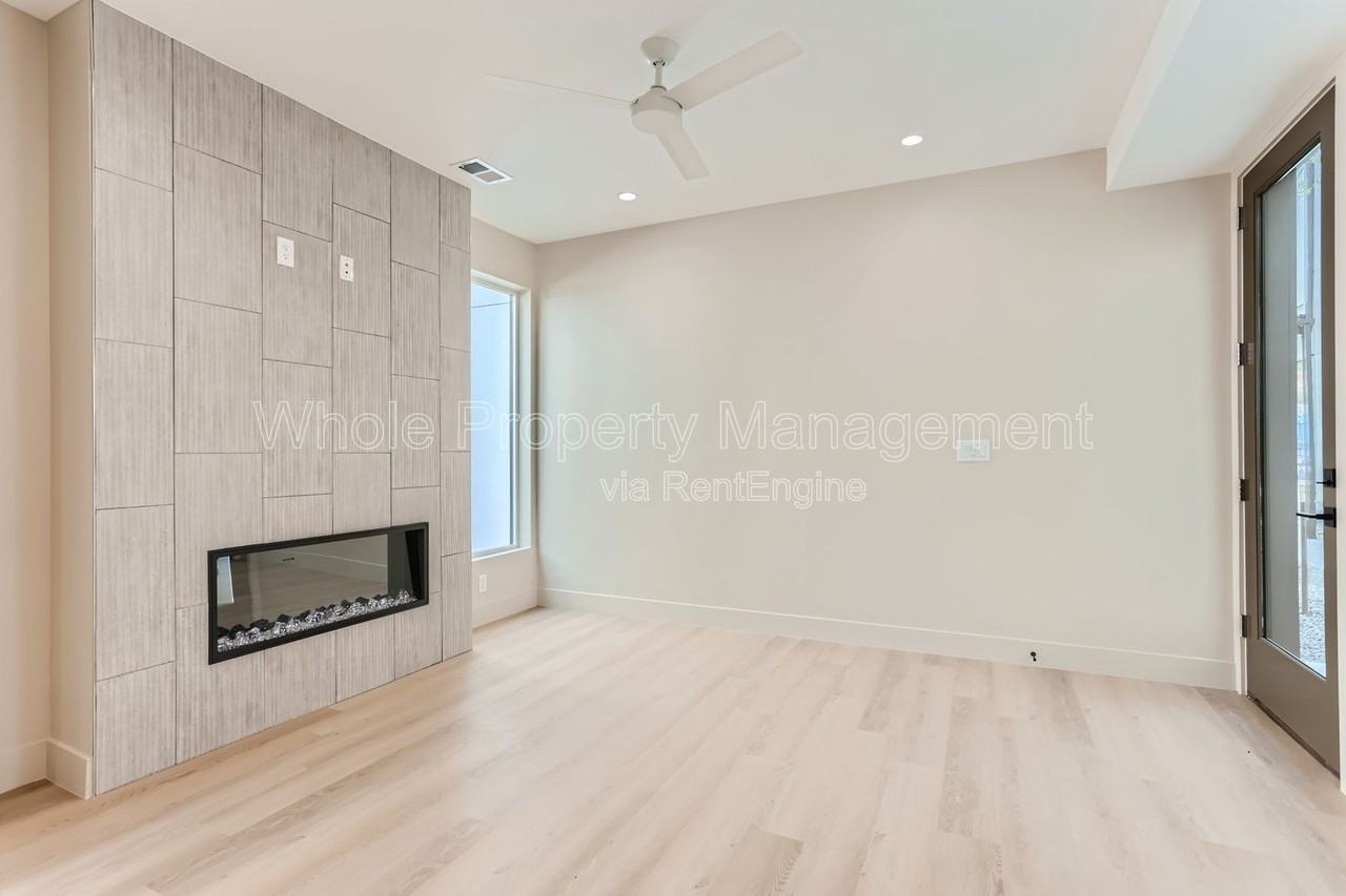 2321 S High St - Photo 7 of 28