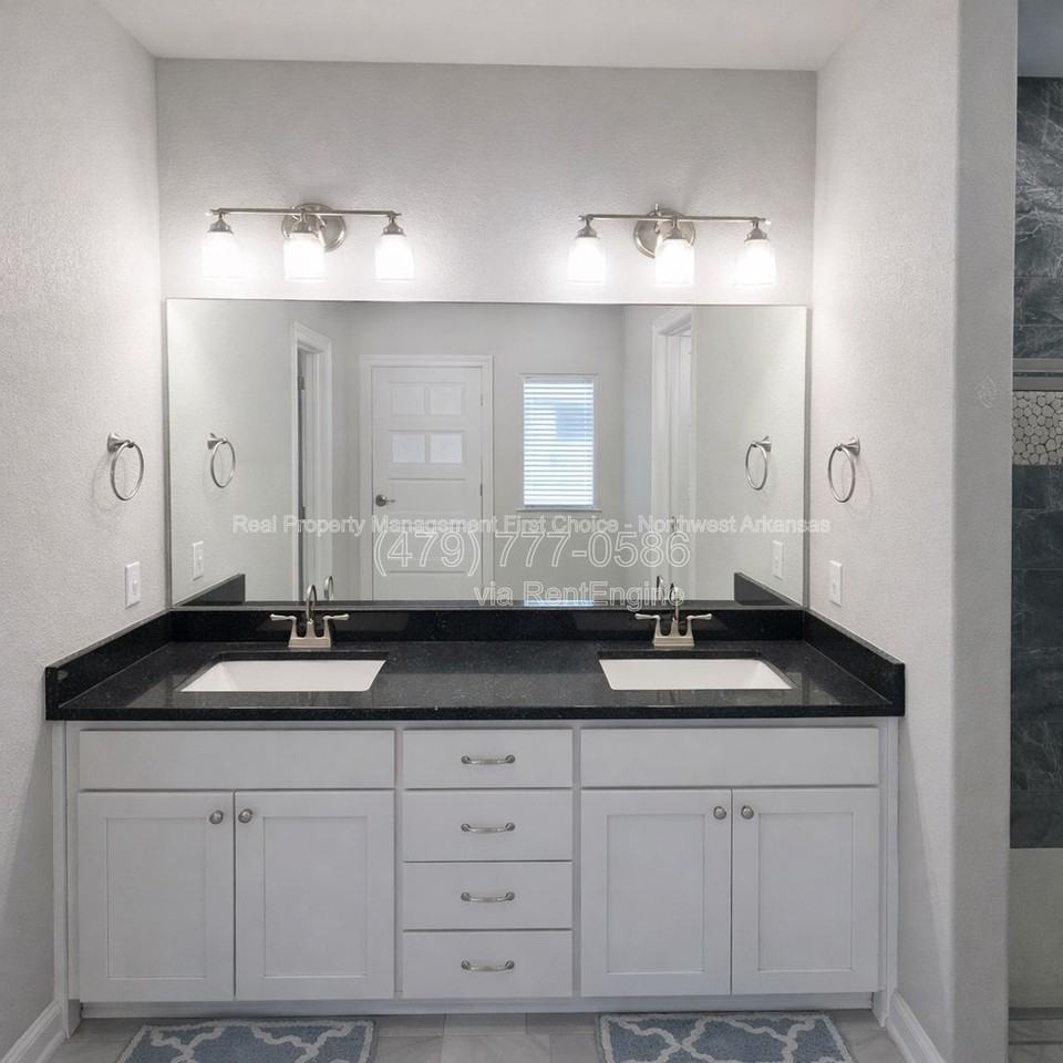 431 Linda Ln - Photo 6 of 17