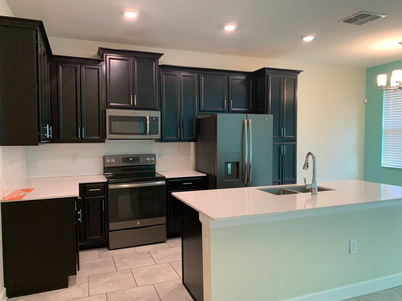 1353 Shinnecock Hills Dr - Photo 3 of 31