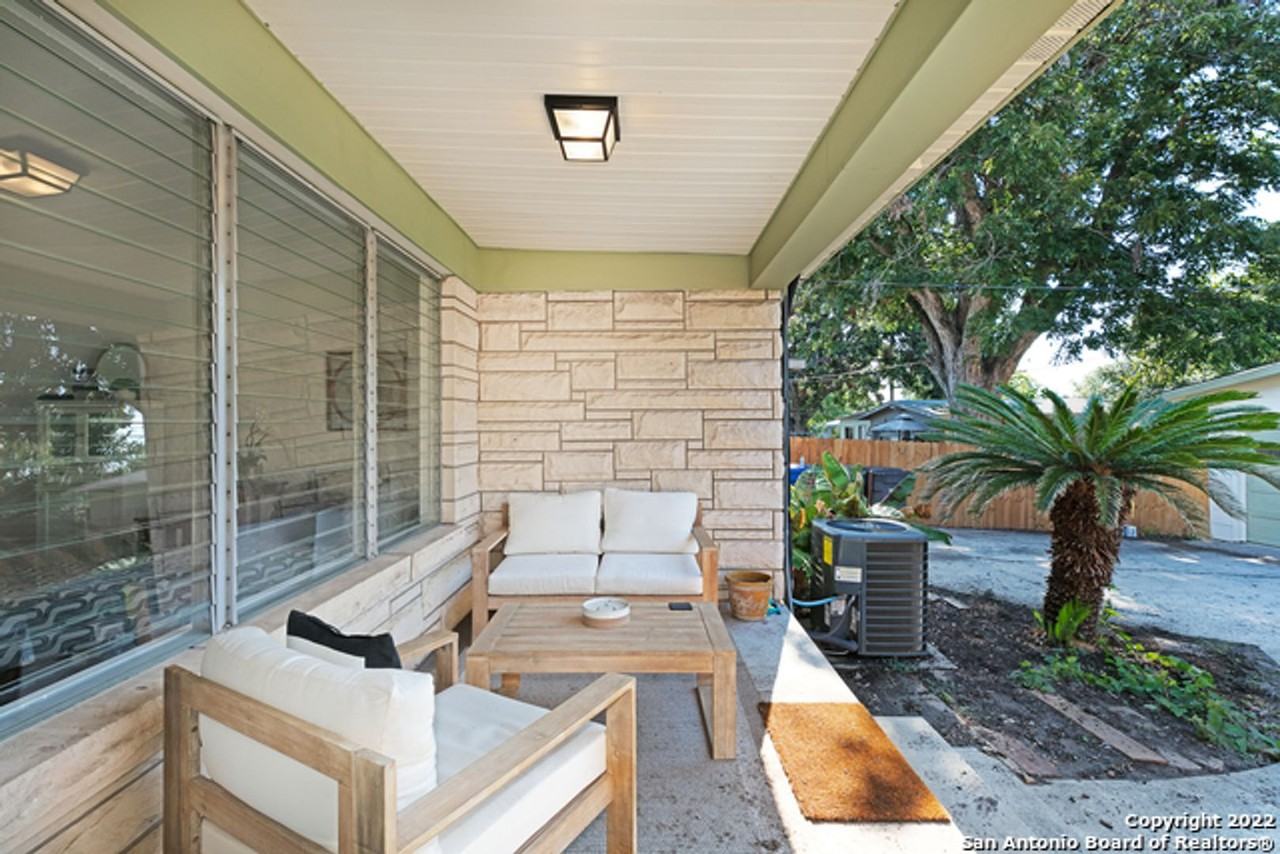 534 Cosgrove St - Photo 5 of 34