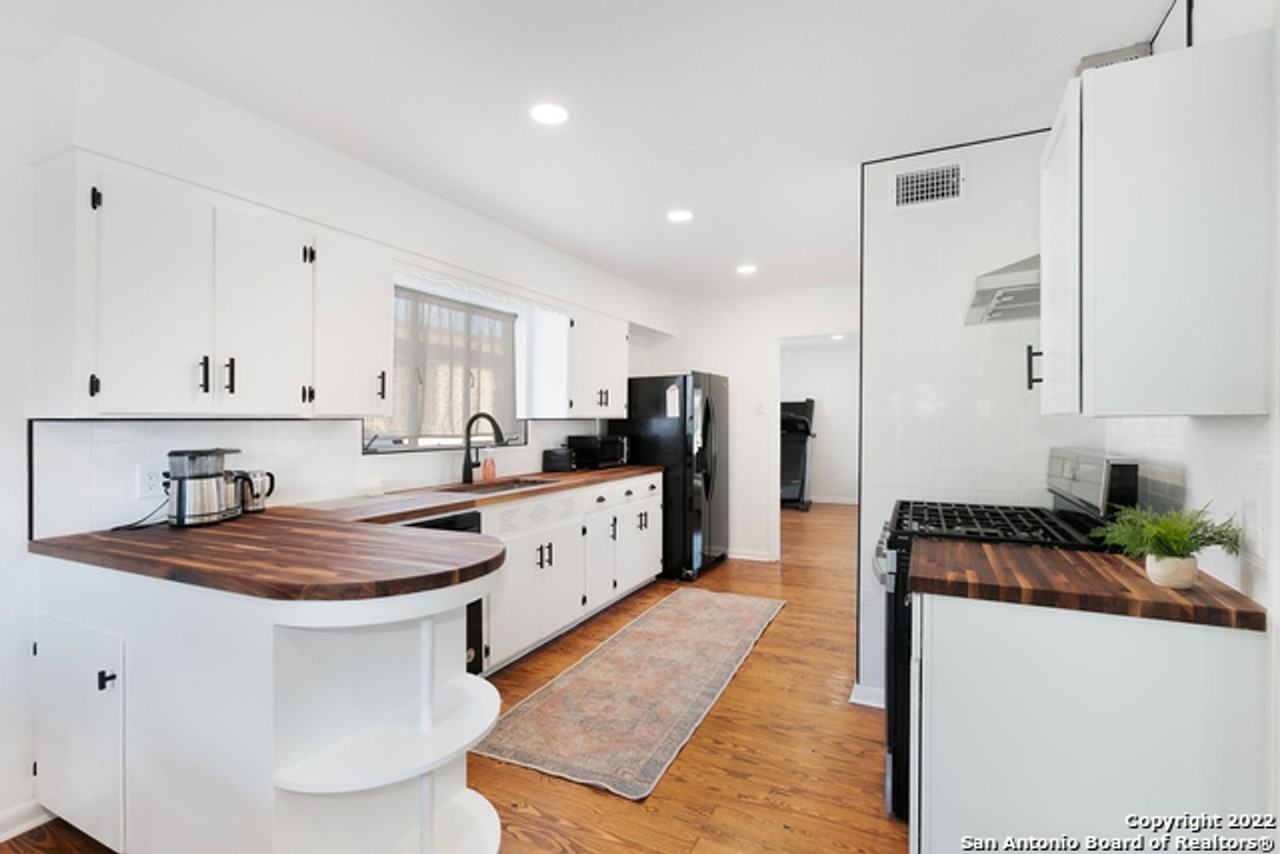 534 Cosgrove St - Photo 2 of 34